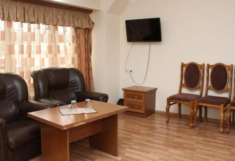 Отель Sh Resort