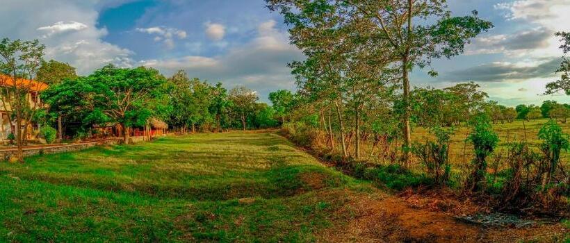 Отель Sigiri Lanka Resort