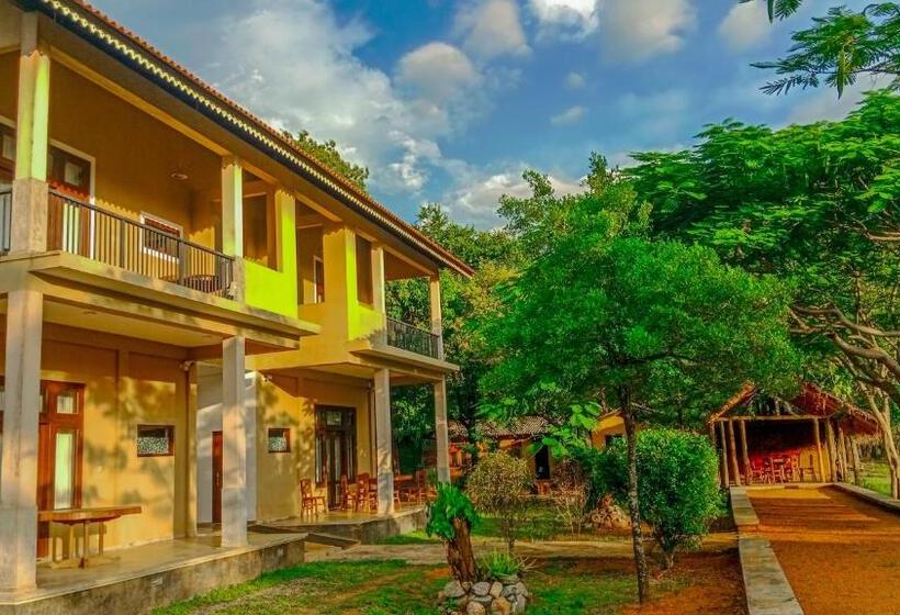 Отель Sigiri Lanka Resort