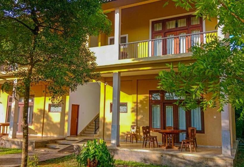 Отель Sigiri Lanka Resort