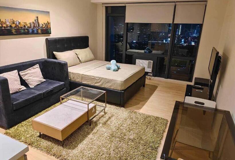 Отель Staycation Fully Furnished