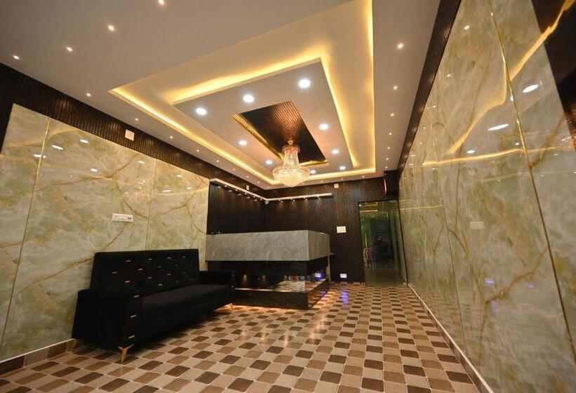 ホテル The Vintage Plaza