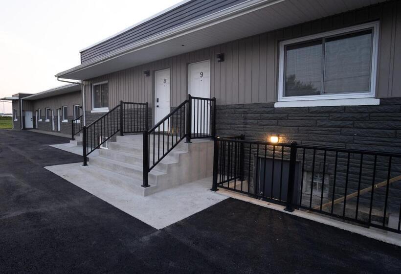 فندق على الطريق Upartments