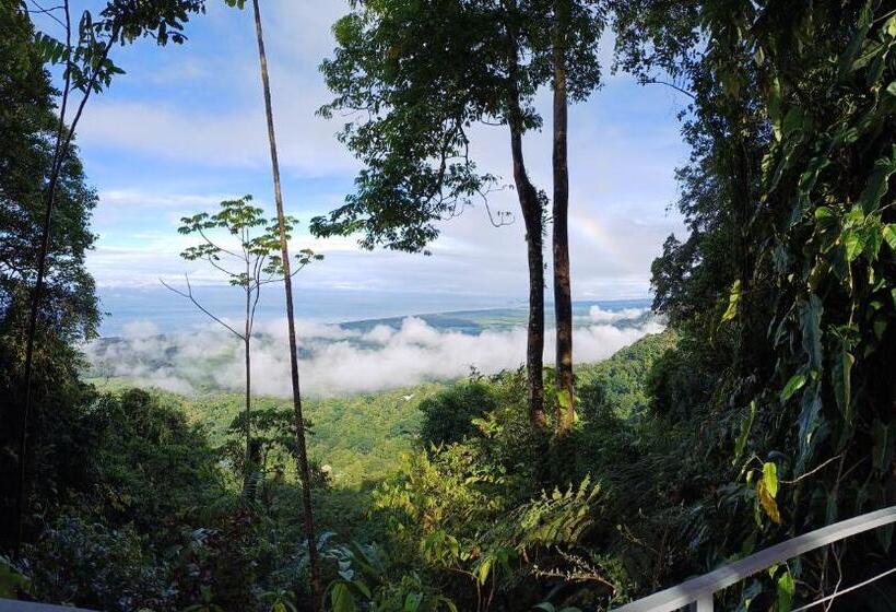 Las Nubes Natural Energy Resort