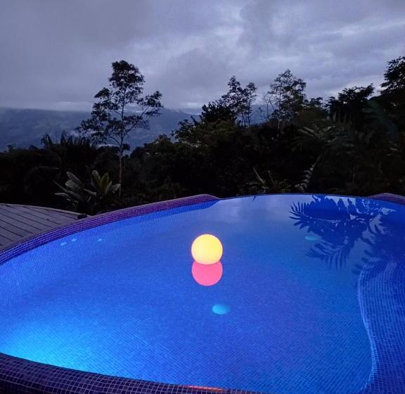 Las Nubes Natural Energy Resort