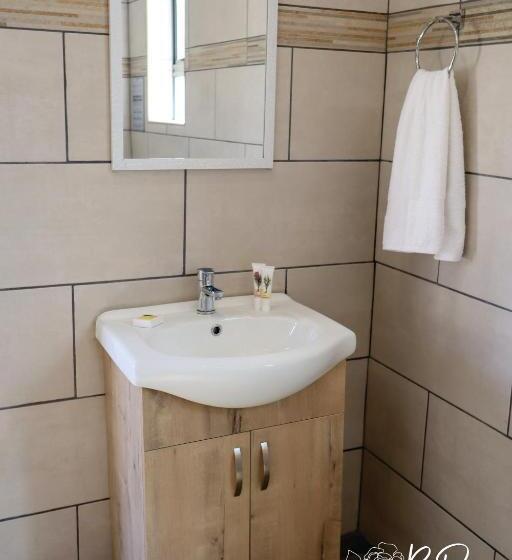 ペンション Bellerose Guesthouse