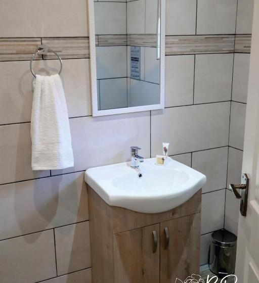 ペンション Bellerose Guesthouse