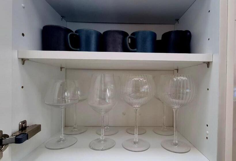 펜션 Big Double Room, 20 Mins To London