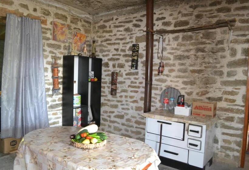 پانسیون Camping & Guest House Murataj