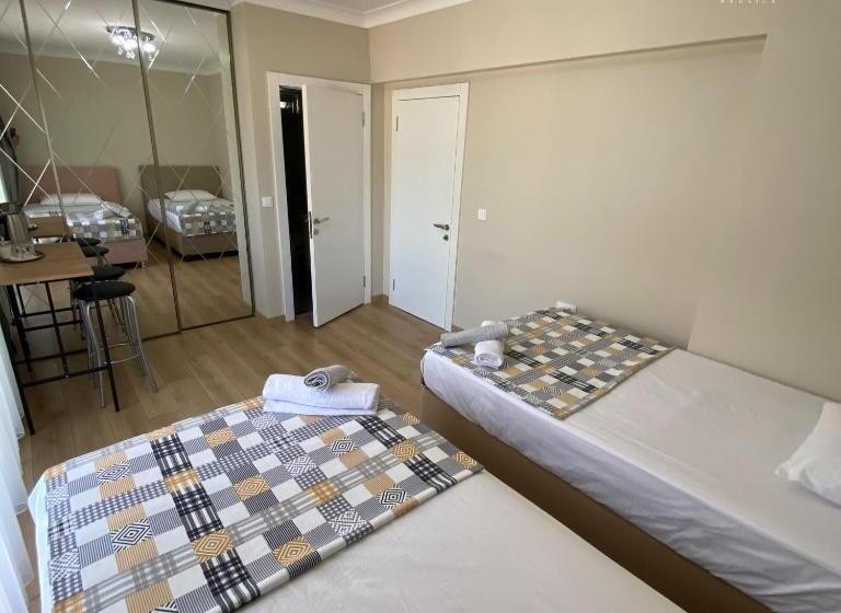 بنسيون Double Room With Bathroom And Breakfast