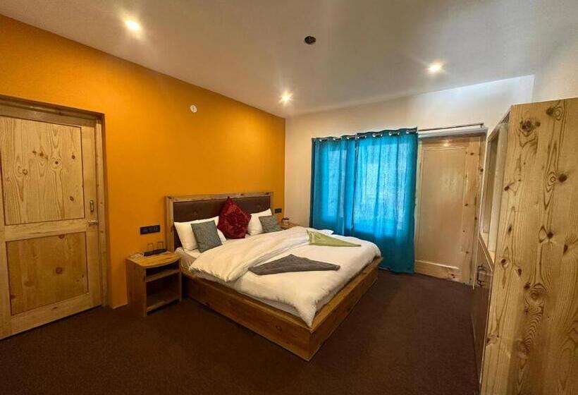 펜션 Losar Guest House Ladakh By Lexstays