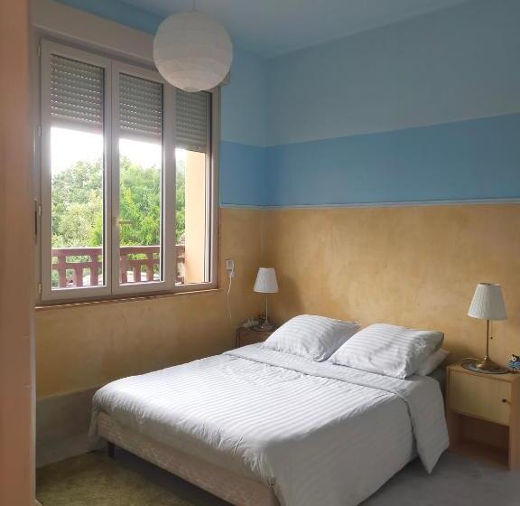 פנסיון Maison Bonhomme