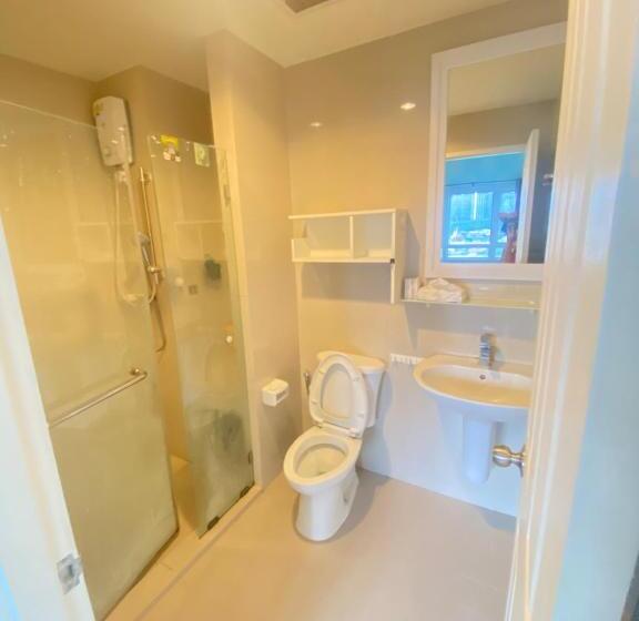 膳宿费 Manor Sanambinnam