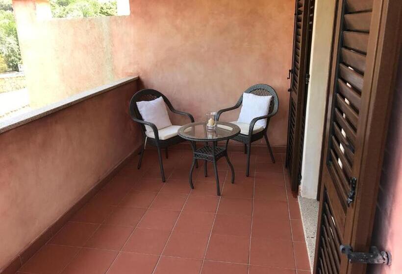 ペンション Matty & Yla   Costa Smeralda