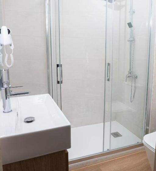 پانسیون Raianos