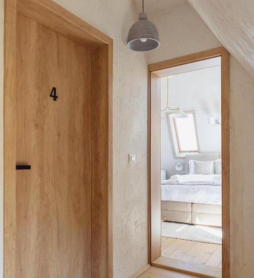 بنسيون Rustic Inn Bed And Breakfast