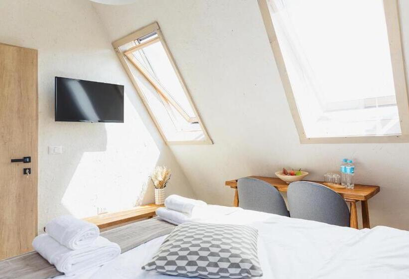 פנסיון Rustic Inn Bed And Breakfast