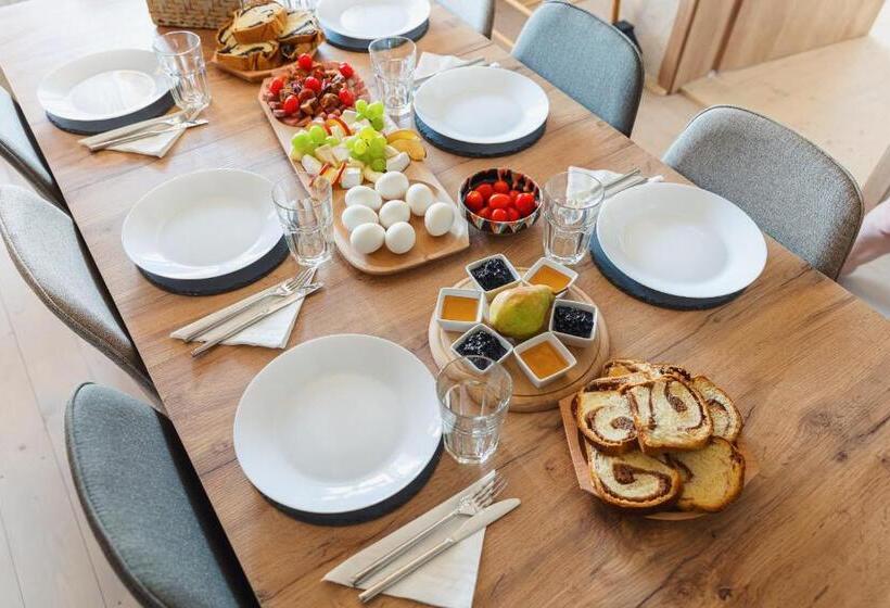 פנסיון Rustic Inn Bed And Breakfast