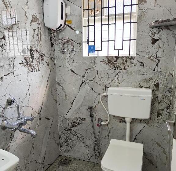 بنسيون Sea Waves Inn