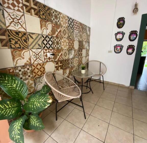 פנסיון Terrazas Guest House Hostal