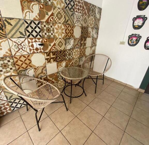 פנסיון Terrazas Guest House Hostal