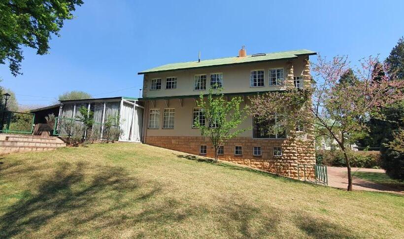 بنسيون The Manor House Dullstroom