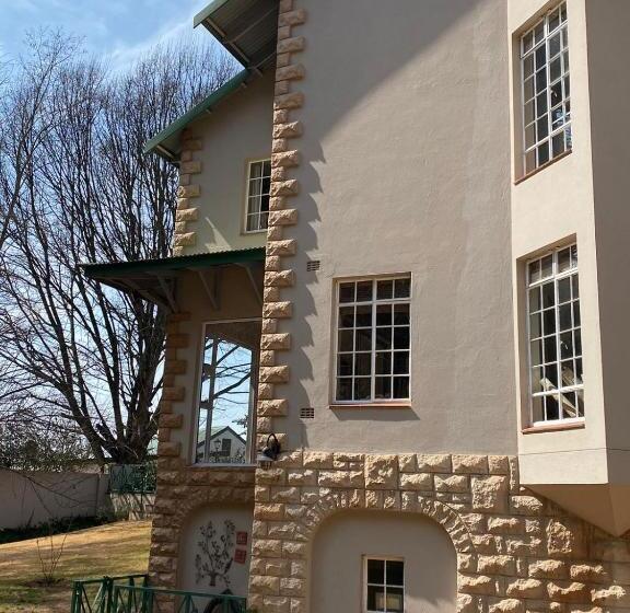 بنسيون The Manor House Dullstroom