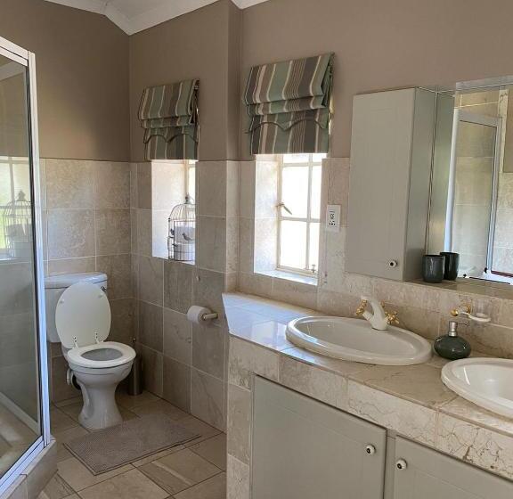 بنسيون The Manor House Dullstroom