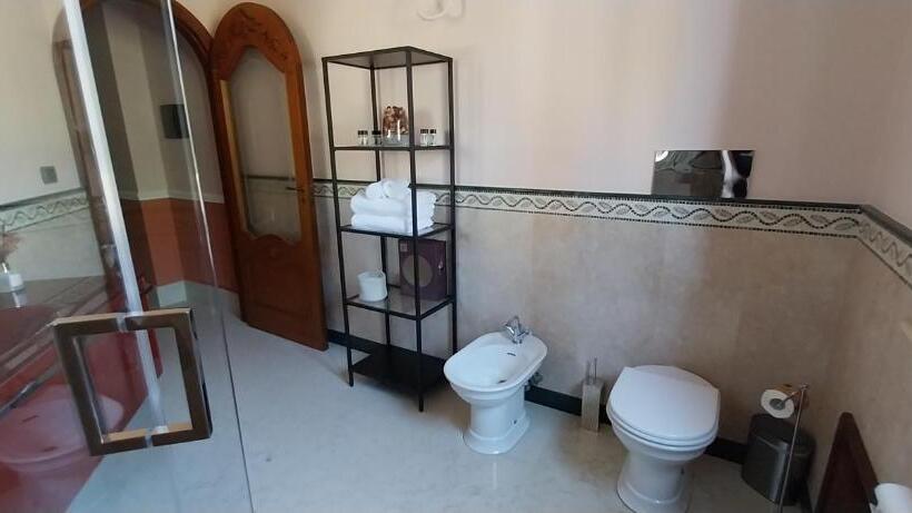 پانسیون Villa Giulia