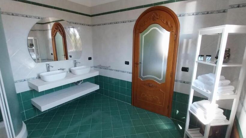 پانسیون Villa Giulia