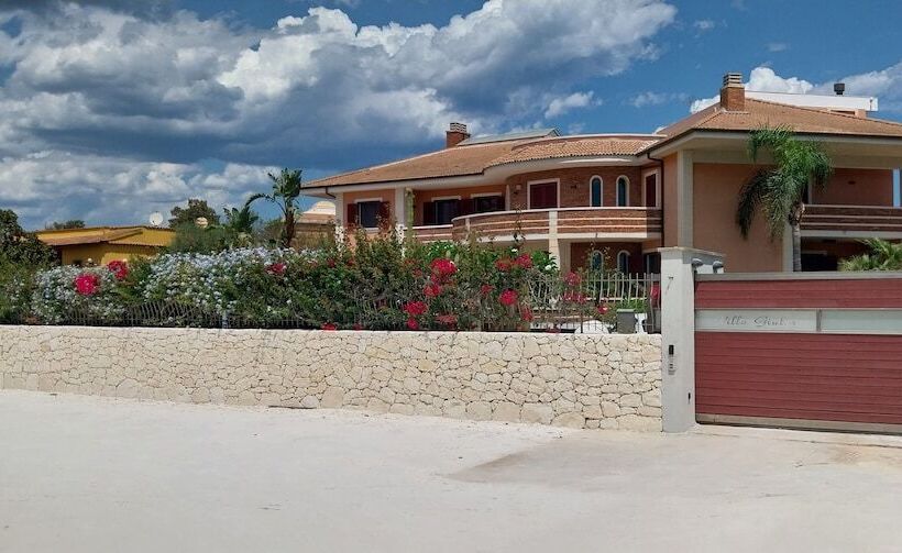 پانسیون Villa Giulia