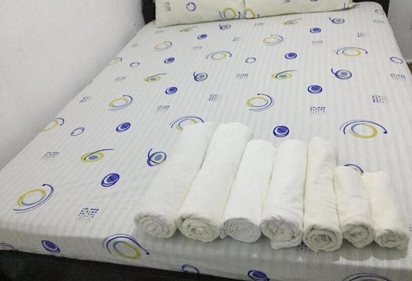 Пансион Comfy Beachside Condo