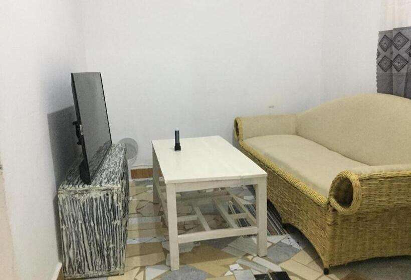 Пансион Comfy Beachside Condo