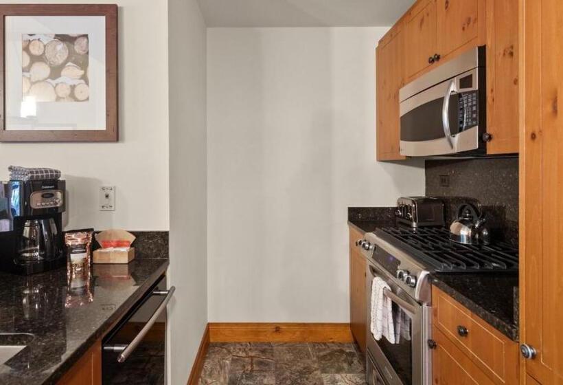 استراحتگاه 1124a 2 Bdrm The Pines Ski In Ski Out Lodge At Spruce Peak