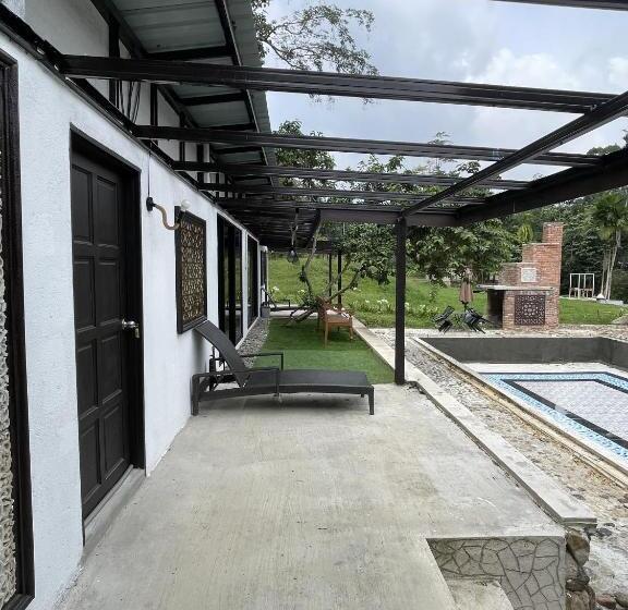 منتجع I Nai Greenville Janda Baik