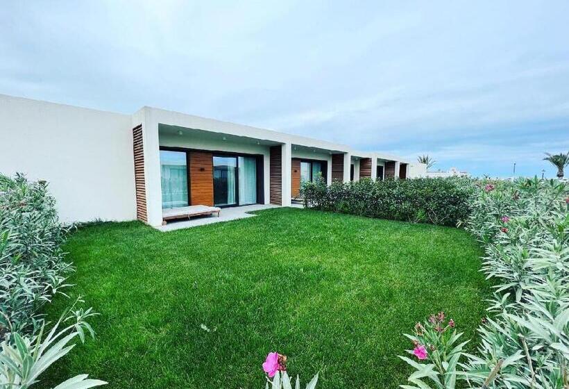 Sea Breeze White Villas 2