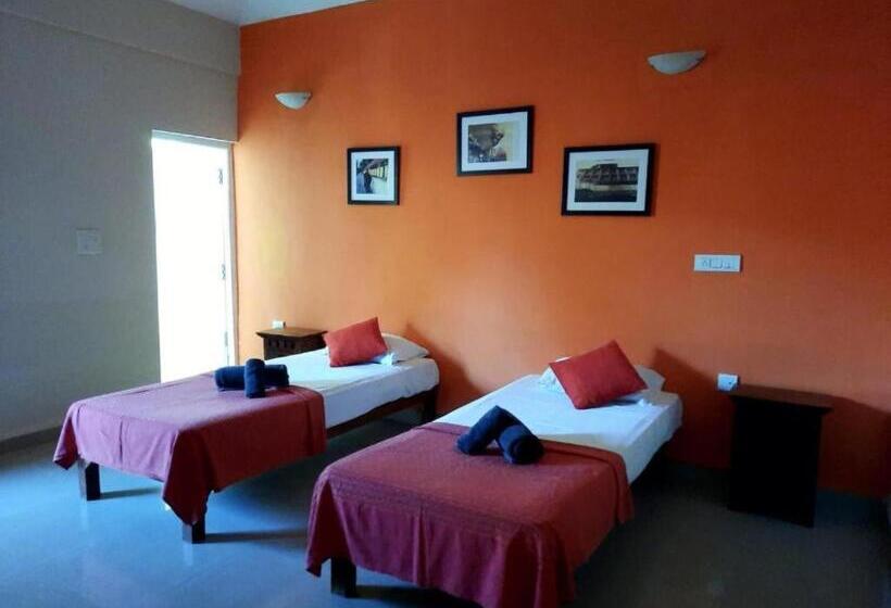 Skandi Söl   Peaceful Yoga Retreat