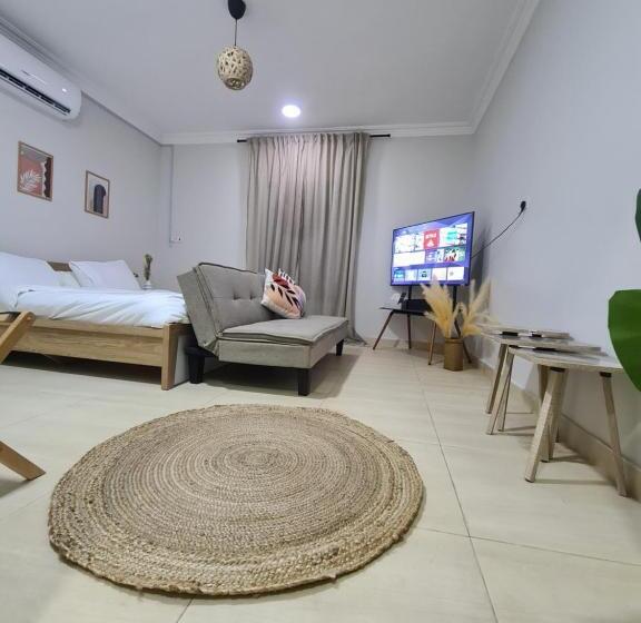 استديو الدمام حي النور دخـول ذاتي   الفيروز الفندقية