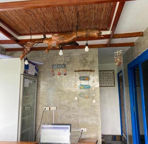 هاستل Maverickk Inn   Siargao Iao Suite