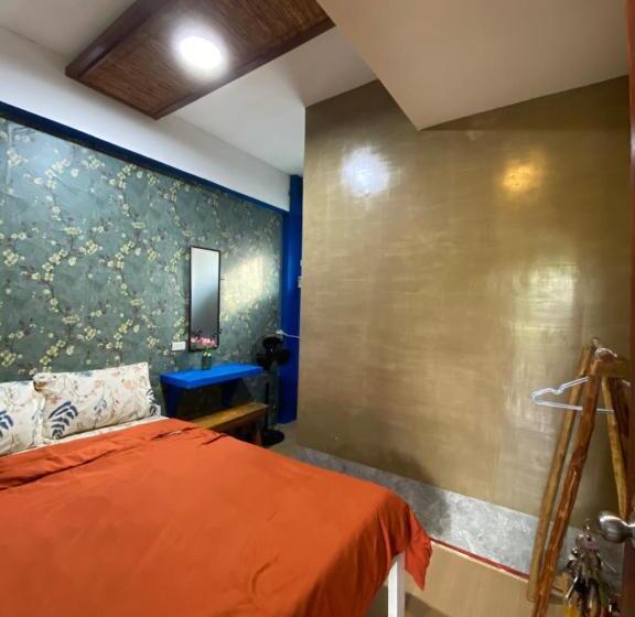 هاستل Maverickk Inn   Siargao Iao Suite