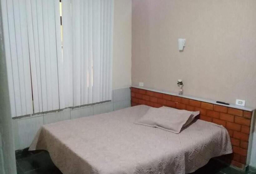 Общежитие Pousada Praia Linda