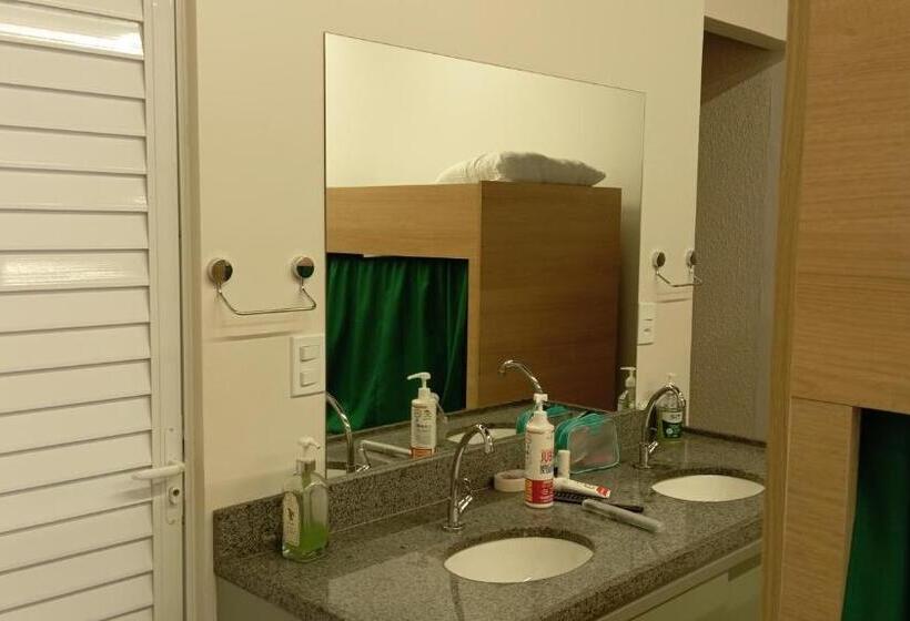 Angatu Hostel Service