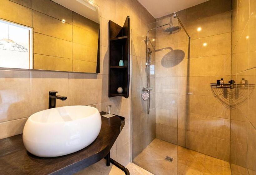 مبيت وإفطار Chalet Des Longschamps