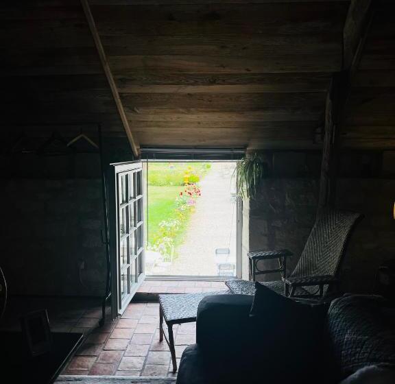 צימר Château De La Thibaudière   Chambre Du Tonneau