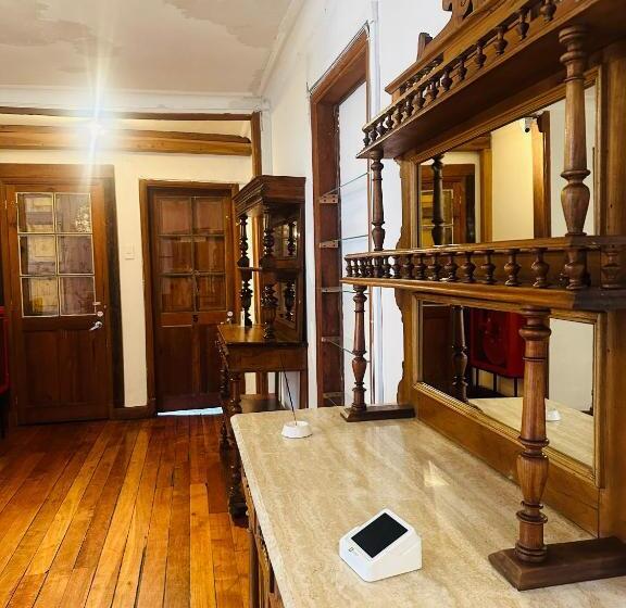Casona Montt 522 B&b