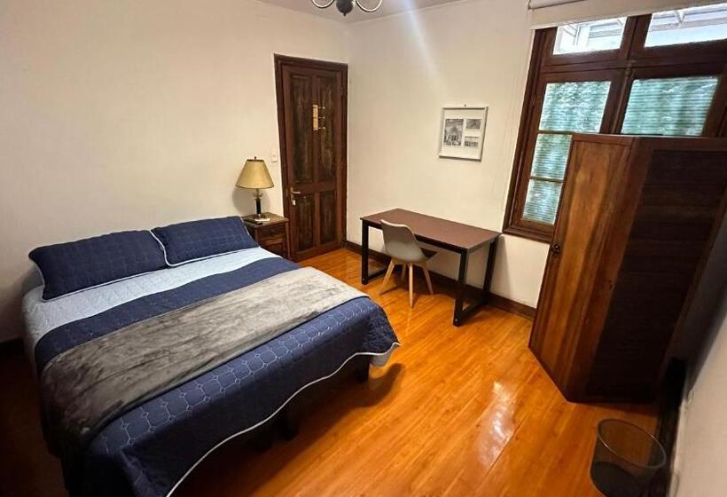 Casona Montt 522 B&b