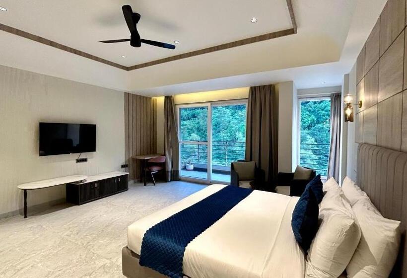 Divine River Resort By Dls Hotels