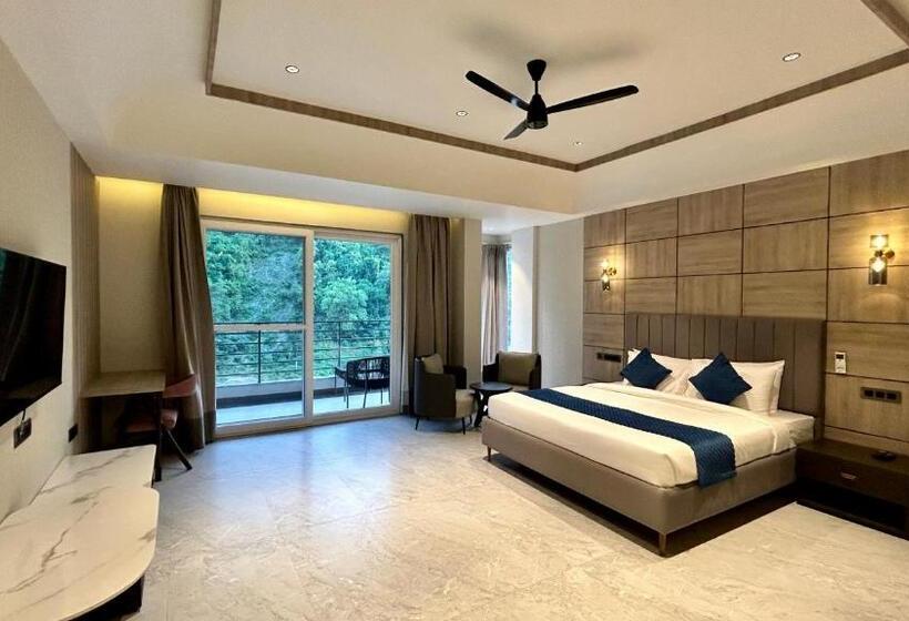 Divine River Resort By Dls Hotels