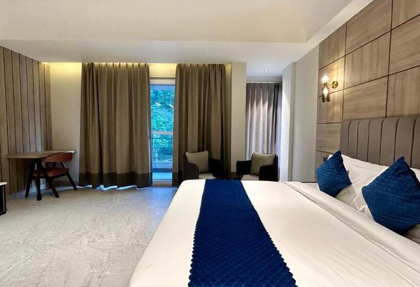 Divine River Resort By Dls Hotels