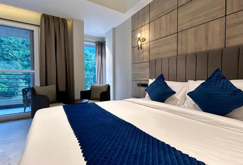 Divine River Resort By Dls Hotels